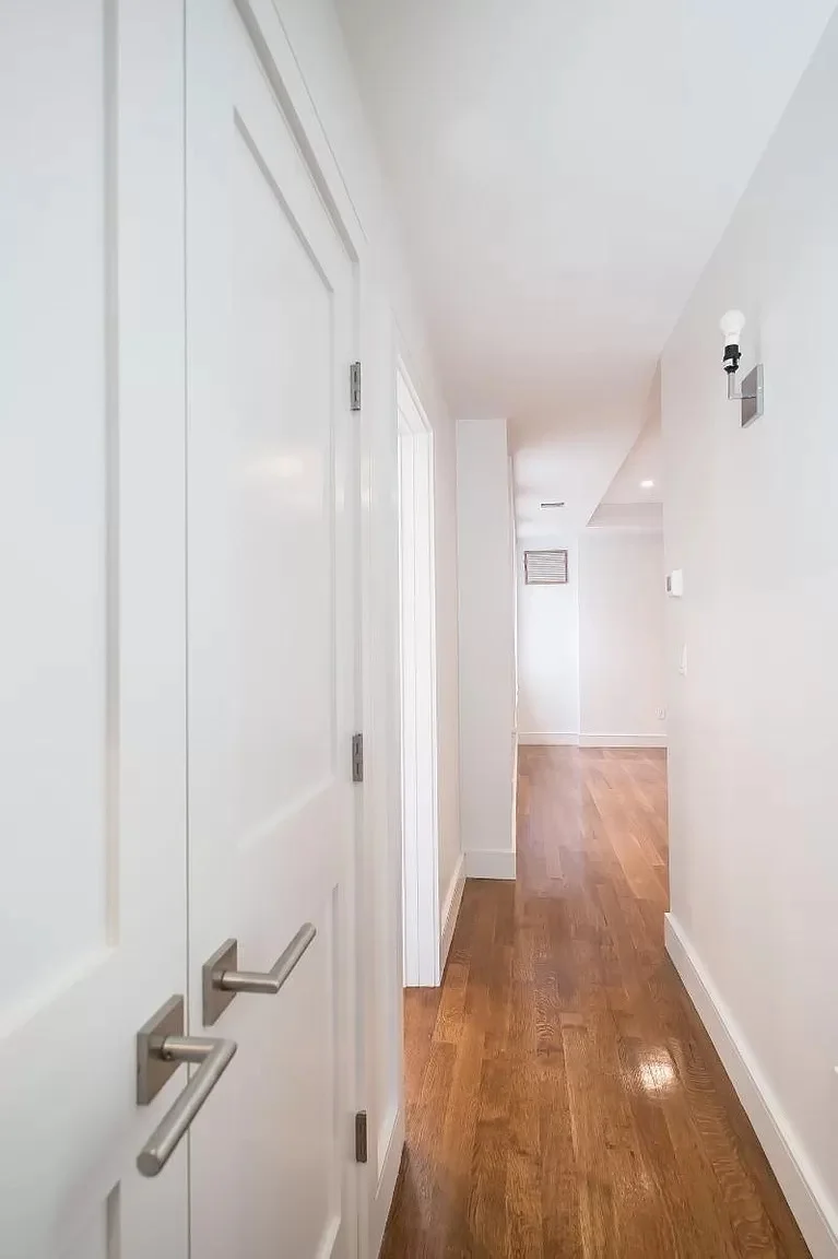 2 bed, 2 bath apartment for rent at 11 Temple St Unit 9, Beacon Hill — photo 9 of 14
