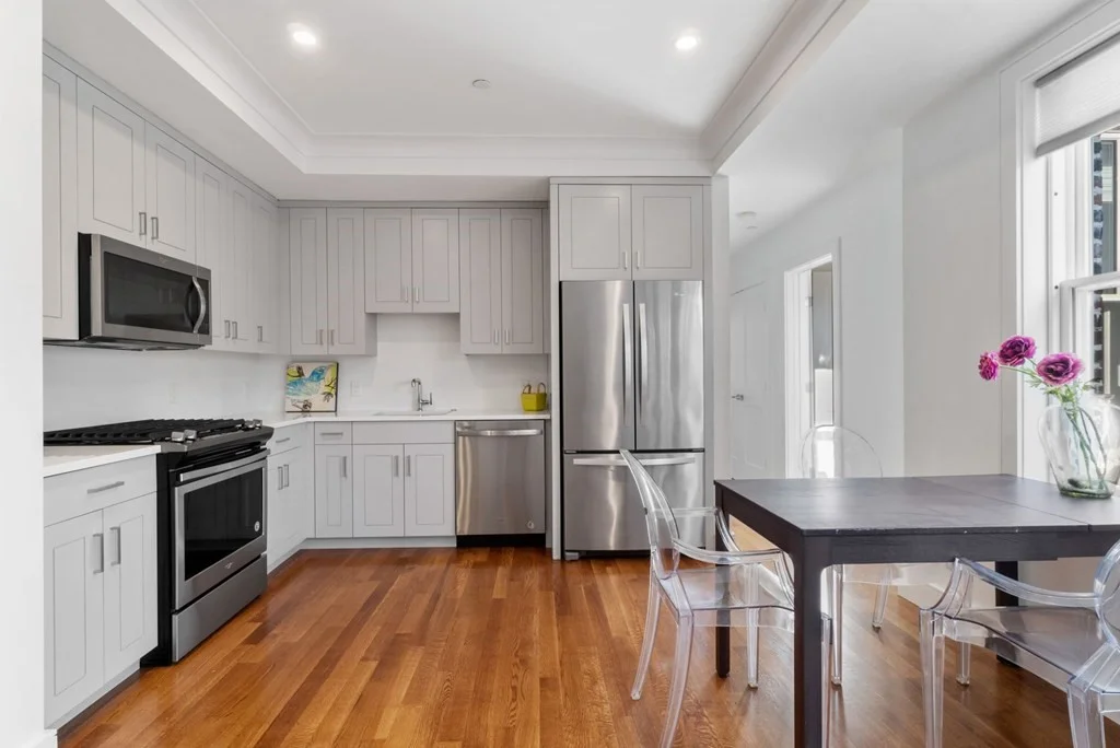 2 bed, 1 bath apartment for rent at 11 Temple Unit 8, Boston — photo 9 of 19