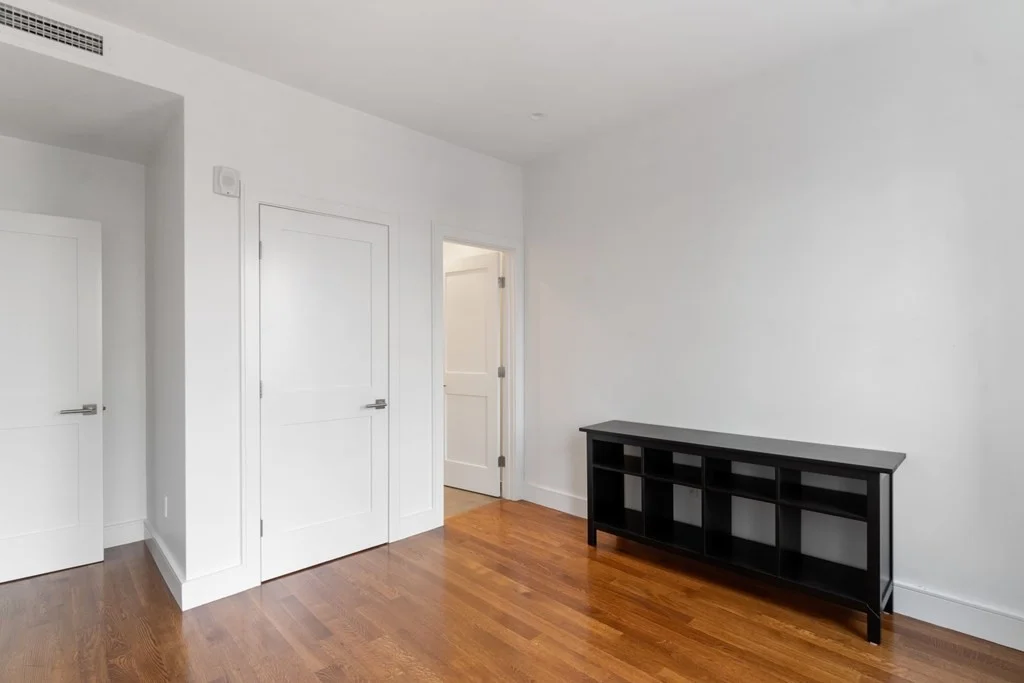 2 bed, 1 bath apartment for rent at 11 Temple Unit 8, Boston — photo 16 of 19