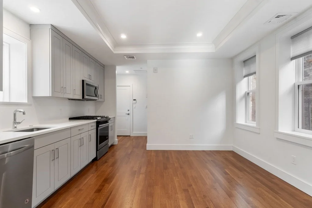 2 bed, 1 bath apartment for rent at 11 Temple Unit 8, Boston — photo 6 of 19