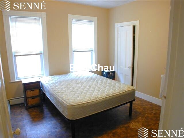 3 bed, 1 bath apartment for rent at 11 Thorndike St Unit 2B, Davis Square — photo 8 of 12