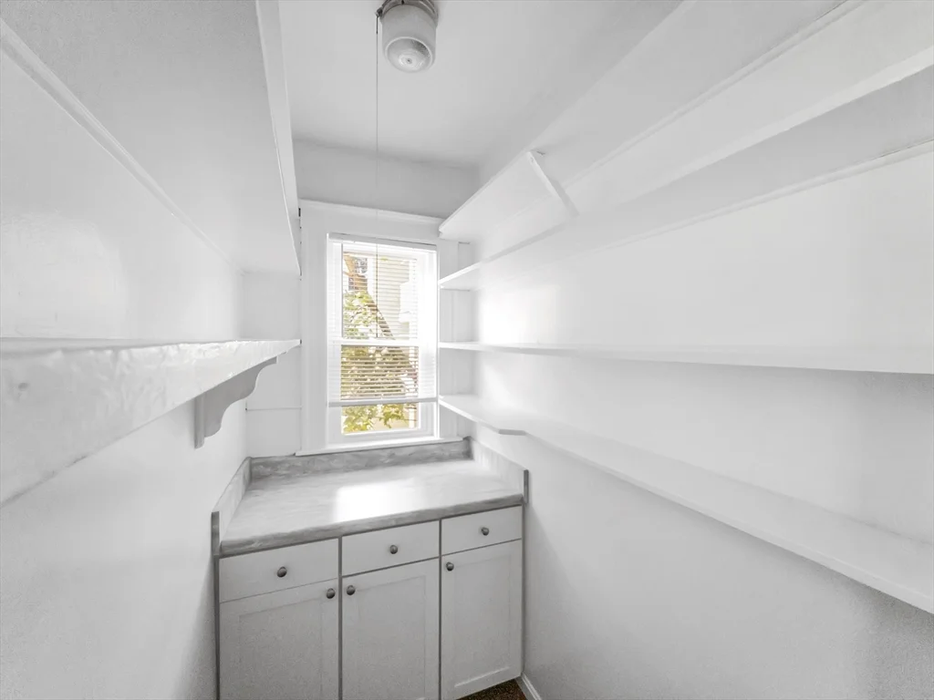 2 bed, 1 bath apartment for rent at 11 Tower St Unit 2, Jamaica Plain — photo 6 of 17