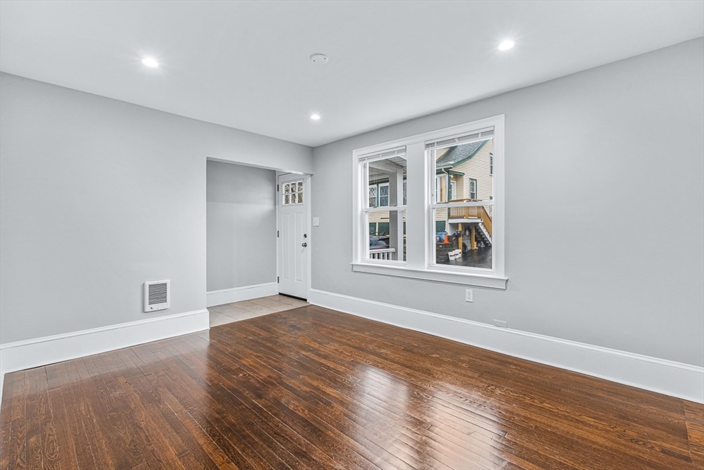 2 bed, 1 bath apartment for rent at 11 Town Hill St Unit 1, Quincy — photo 12 of 17