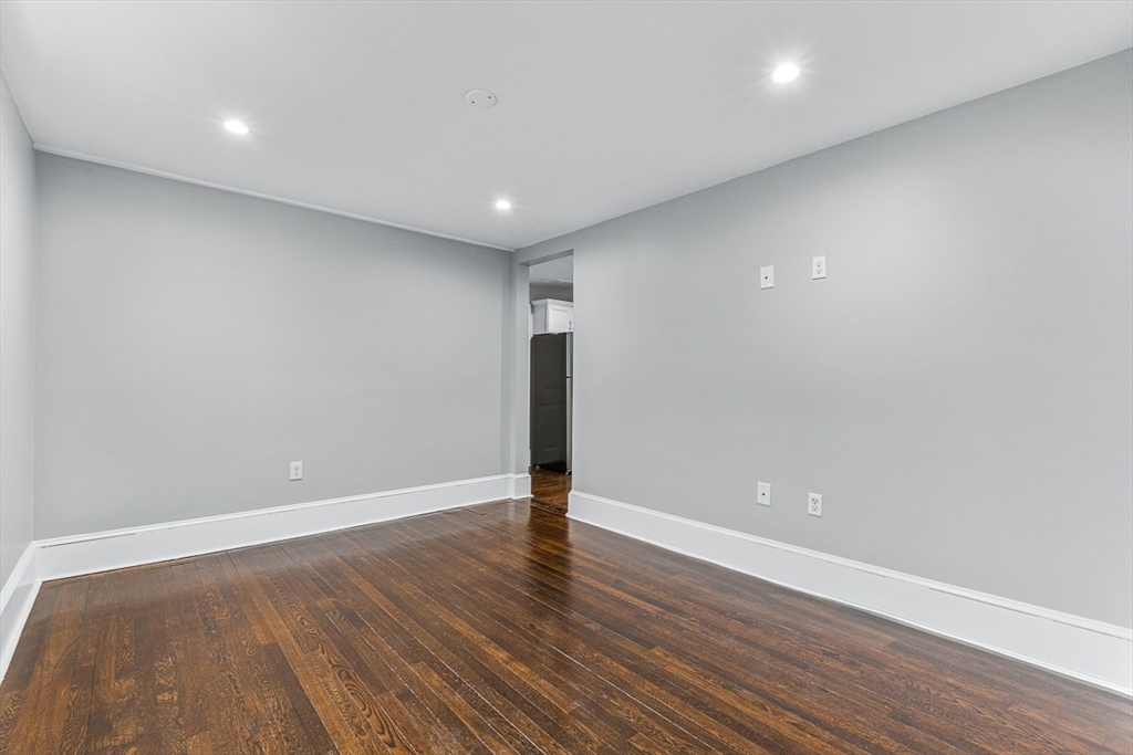 2 bed, 1 bath apartment for rent at 11 Town Hill St Unit 1, Quincy — photo 7 of 17