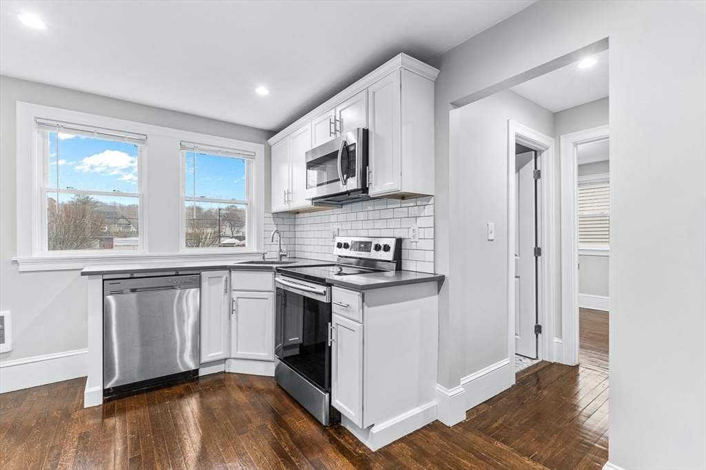 2 bed, 1 bath apartment for rent at 11 Town Hill St Unit 1, Quincy — photo 1 of 17