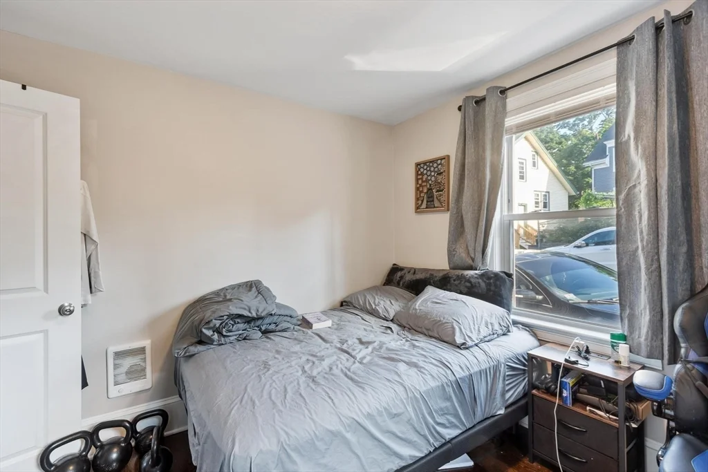 2 bed, 1 bath apartment for rent at 11 Town Hill St Unit 1, South Quincy — photo 20 of 23