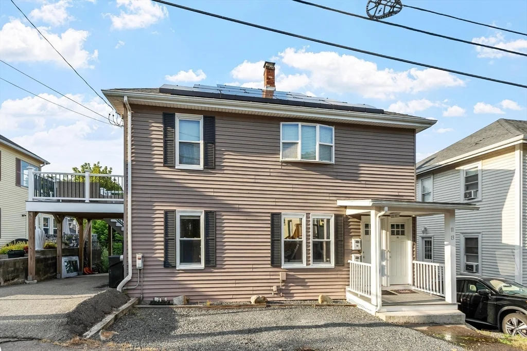 2 bed, 1 bath apartment for rent at 11 Town Hill St Unit 1, South Quincy — photo 1 of 23