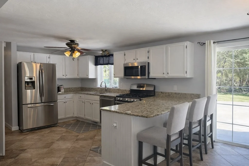 3 bed, 2 bath apartment for rent at 11 Trout Farm Way, Wareham — photo 7 of 24