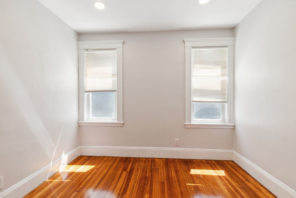 2 bed, 1 bath apartment for rent at 11 Tucker St Unit 1, Milton — photo 16 of 24