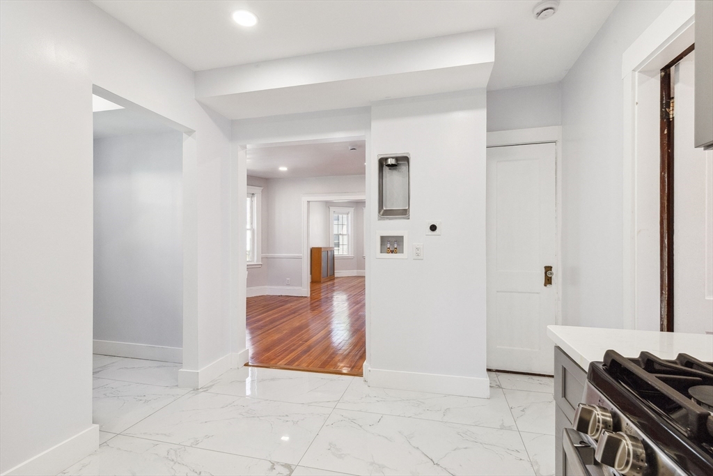 2 bed, 1 bath apartment for rent at 11 Tucker St Unit 1, Milton — photo 5 of 24