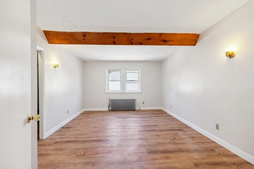 5 bed, 1 bath apartment for rent at 11 Tucker St Unit 2, Milton — photo 15 of 23