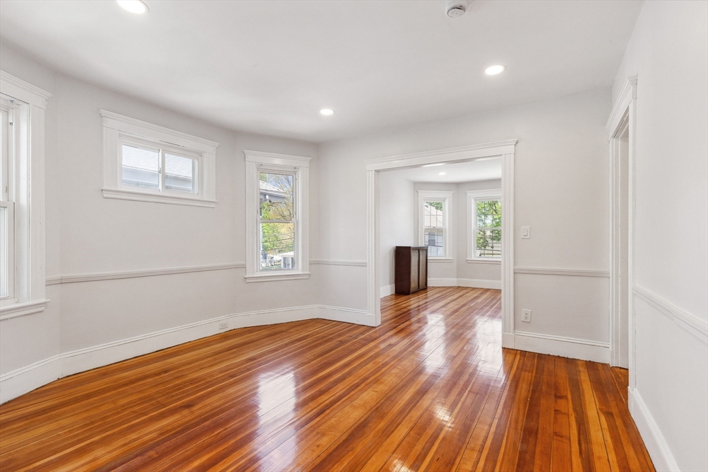 5 bed, 1 bath apartment for rent at 11 Tucker St Unit 2, Milton — photo 9 of 23