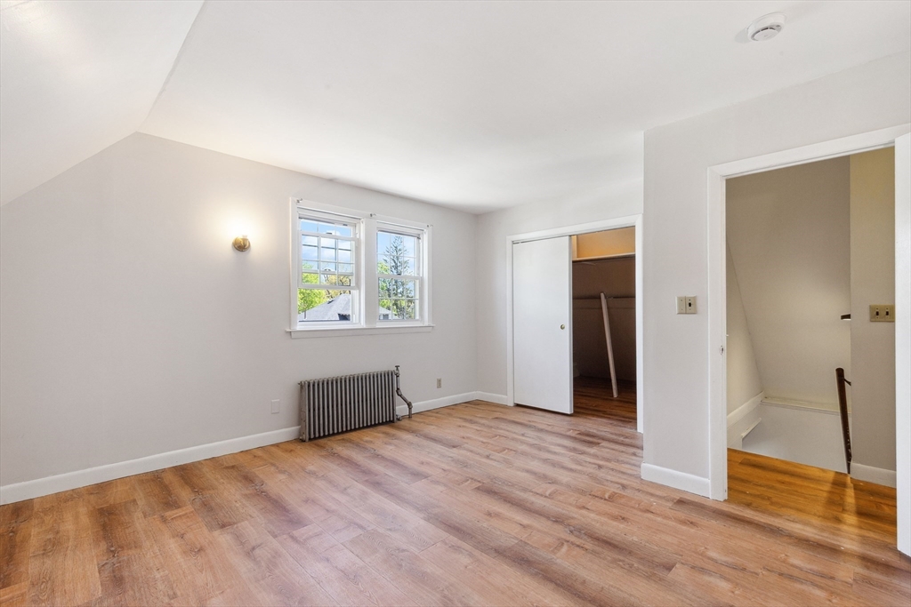 5 bed, 1 bath apartment for rent at 11 Tucker St Unit 2, Milton — photo 13 of 23