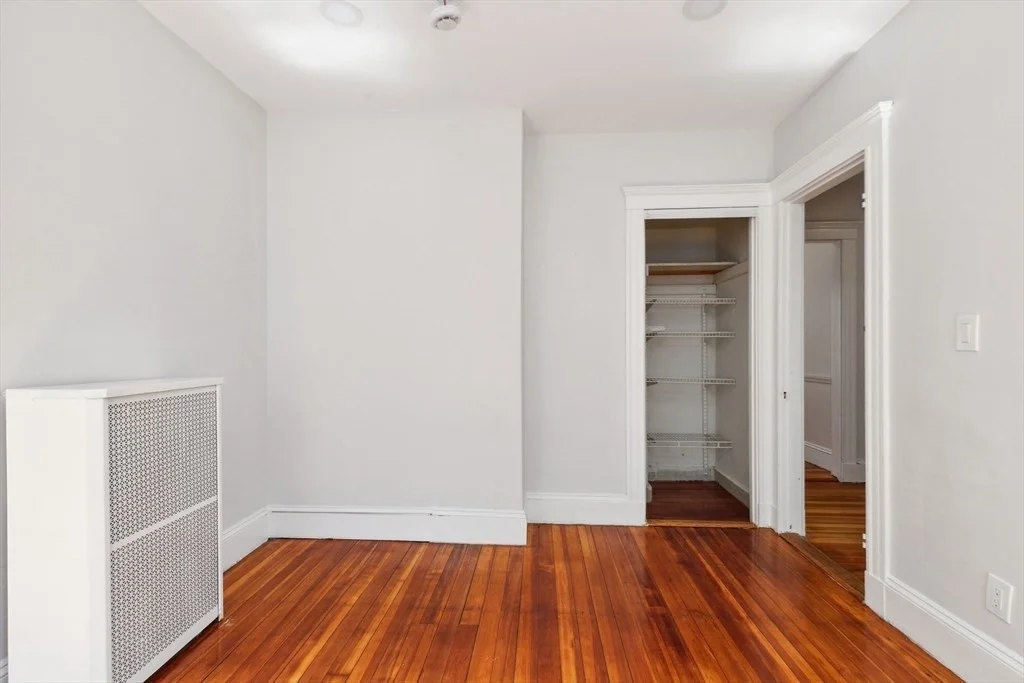 5 bed, 1 bath apartment for rent at 11 Tucker St Unit 2, Milton — photo 7 of 23