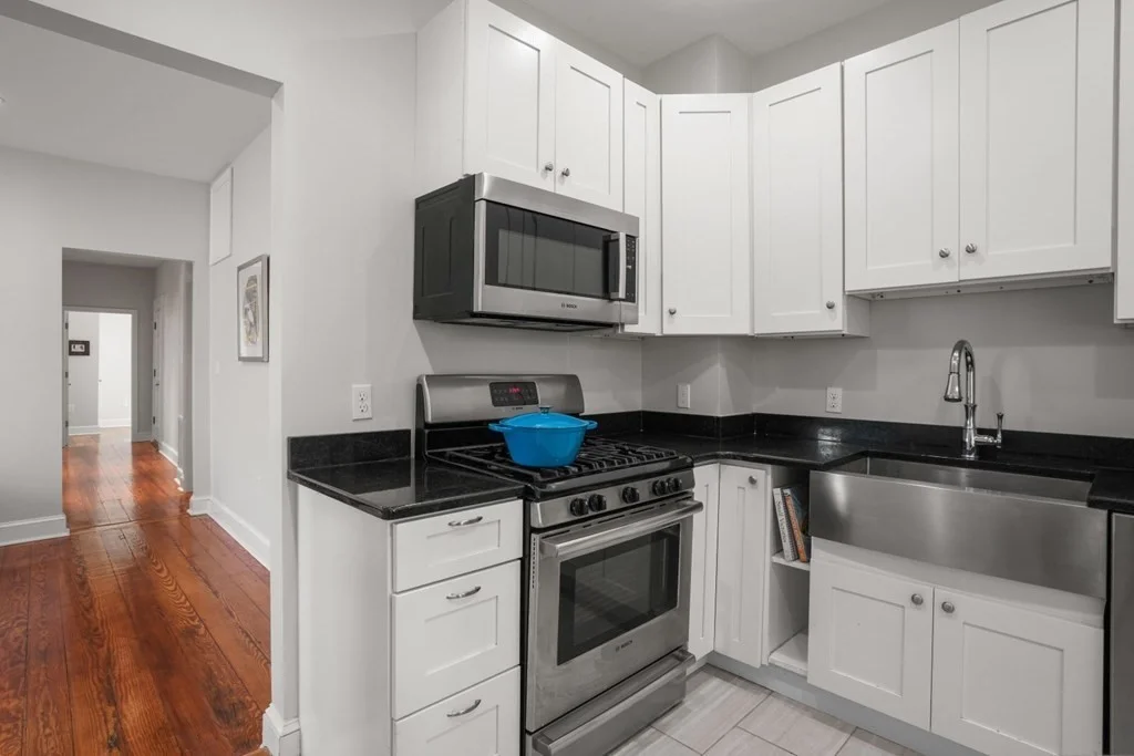 3 bed, 2 bath apartment for rent at 11 Tufts St Unit 6, Cambridgeport — photo 3 of 18