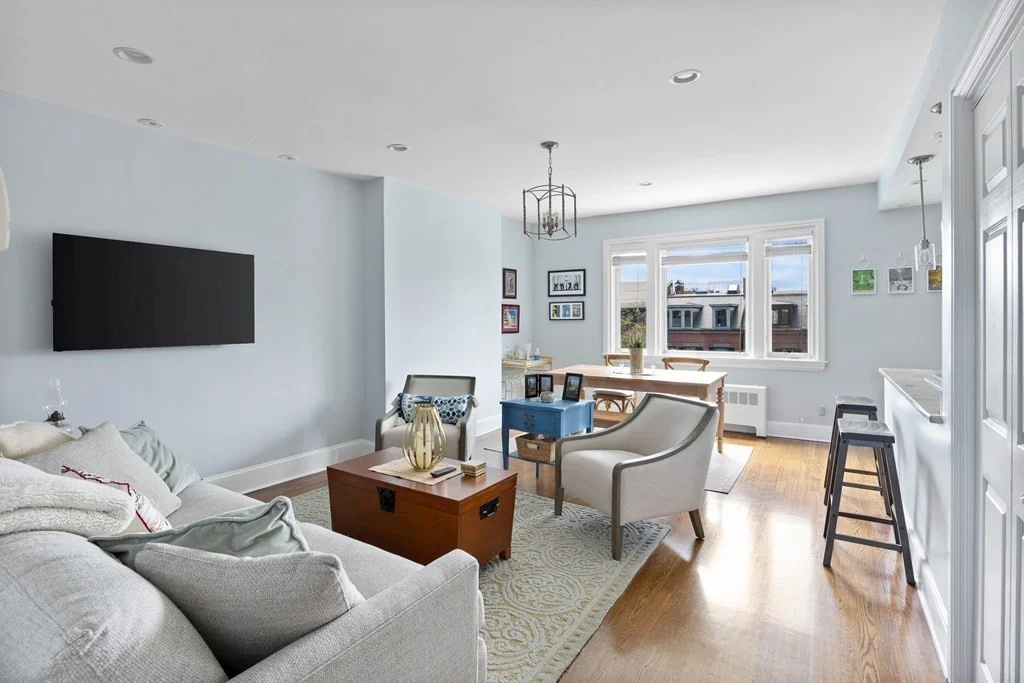 1 bed, 1 bath apartment for rent at 11 Union Park Unit 6, South End — photo 1 of 20