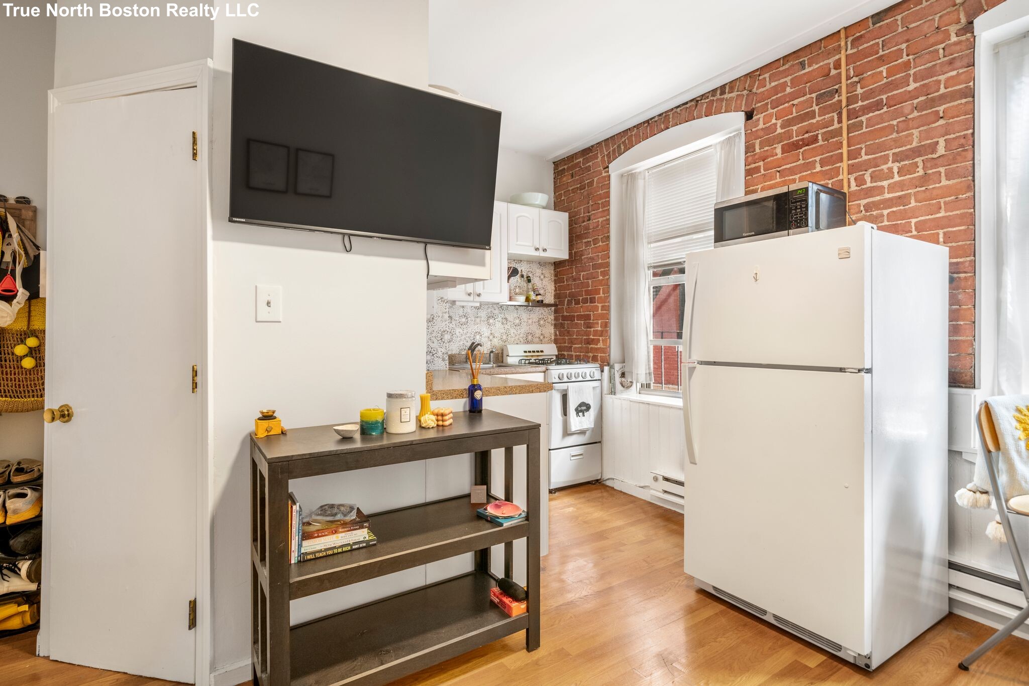 1 bed, 1 bath apartment for rent at 11 Unity St Unit 3, North End — photo 4 of 14