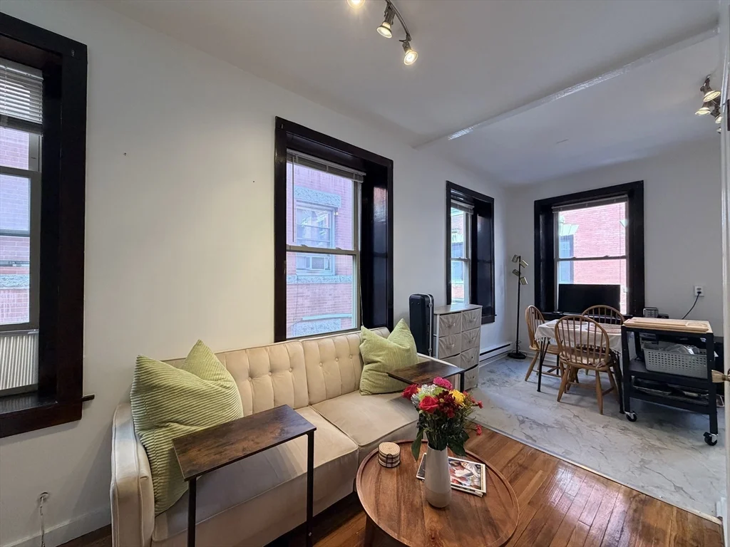 1 bed, 1 bath apartment for rent at 11 Unity Unit 4, North End — photo 3 of 22