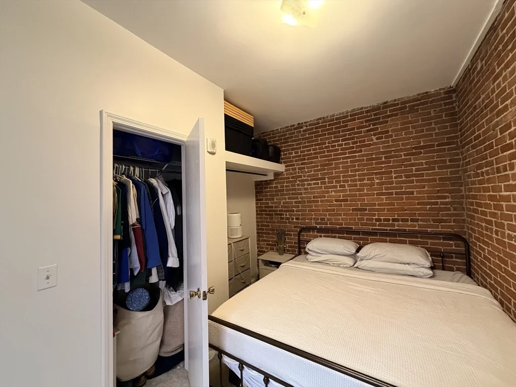 1 bed, 1 bath apartment for rent at 11 Unity Unit 4, North End — photo 15 of 22