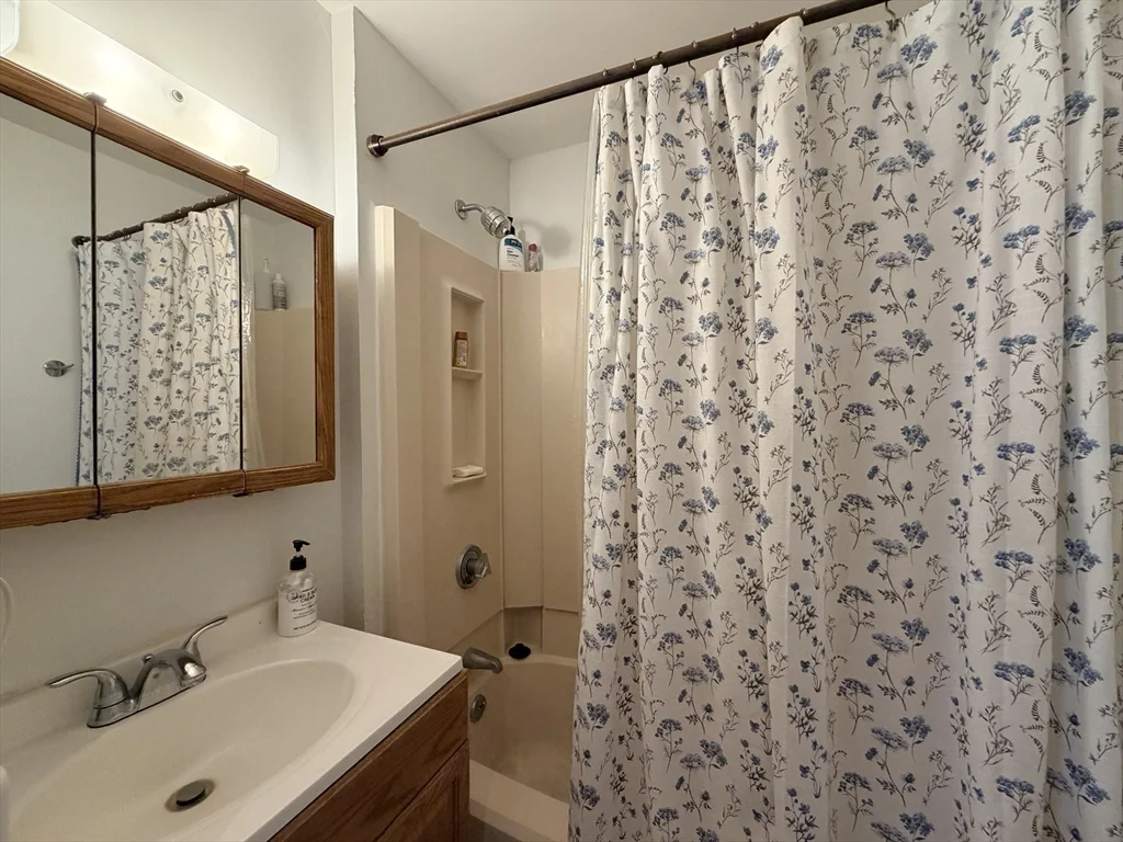 1 bed, 1 bath apartment for rent at 11 Unity Unit 4, North End — photo 10 of 22