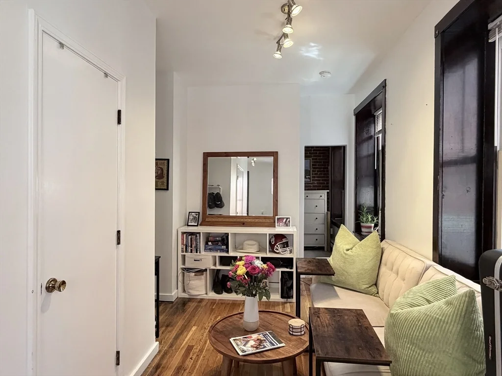 1 bed, 1 bath apartment for rent at 11 Unity Unit 4, North End