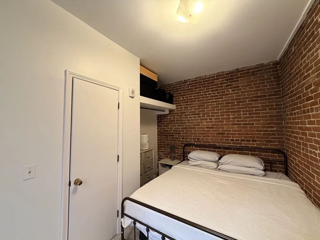 1 bed, 1 bath apartment for rent at 11 Unity Unit 4, North End — photo 14 of 22