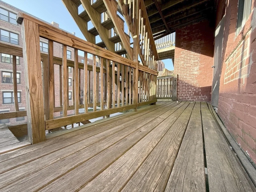 4 bed, 1 bath apartment for rent at 11 Vancouver St Unit 2, Fenway — photo 13 of 14
