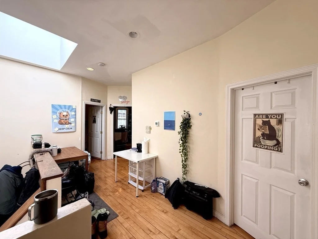 4 bed, 1 bath apartment for rent at 11 Vancouver St Unit 3, Fenway — photo 6 of 17
