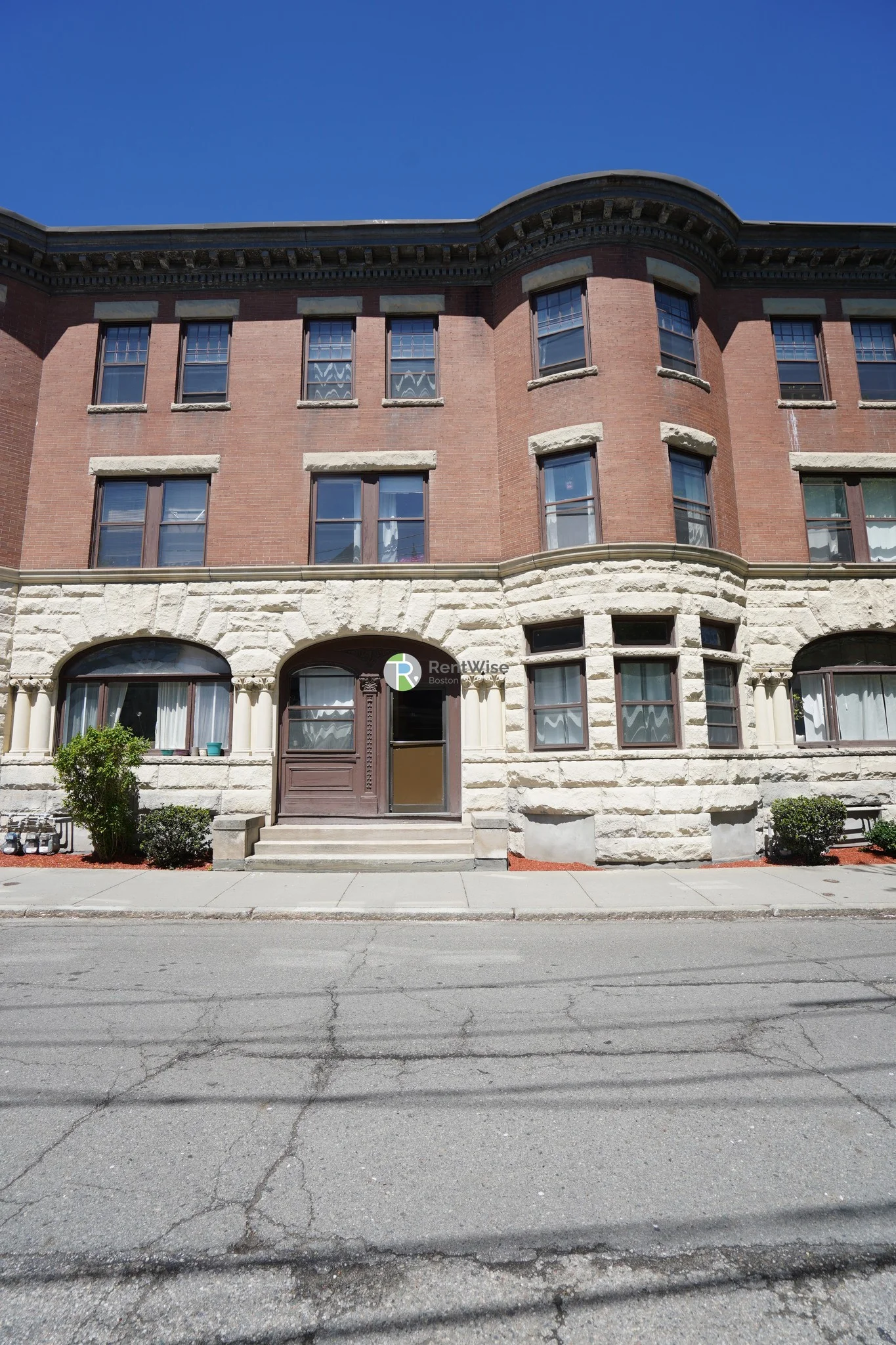3 bed, 1 bath apartment for rent at 11 Vernon St Unit 1, Coolidge Corner — photo 20 of 20