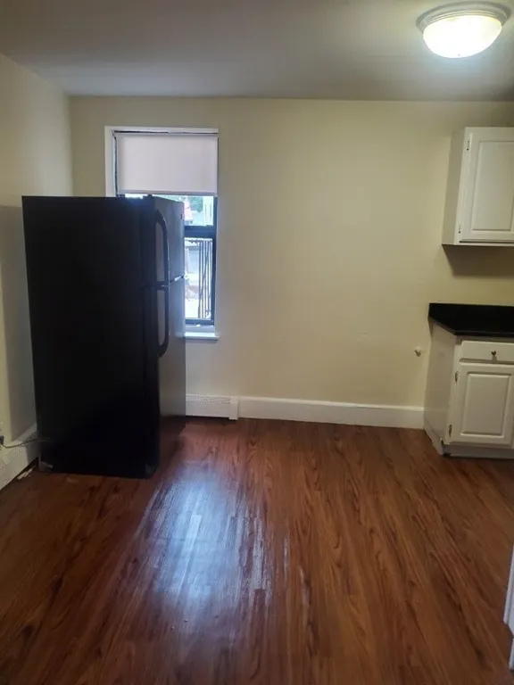 2 bed, 1 bath apartment for rent at 11 Victory Rd Unit 28, Dorchester — photo 3 of 8