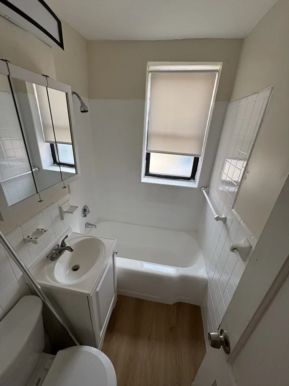2 bed, 1 bath apartment for rent at 11 Victory Rd Unit 30, Dorchester — photo 10 of 12