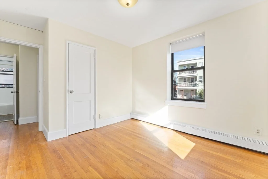 2 bed, 1 bath apartment for rent at 11 Victory Rd Unit 31, Dorchester — photo 4 of 17