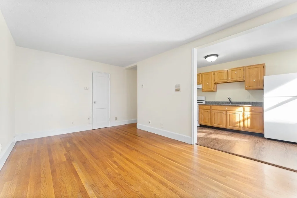 2 bed, 1 bath apartment for rent at 11 Victory Rd Unit 32, Dorchester — photo 3 of 16