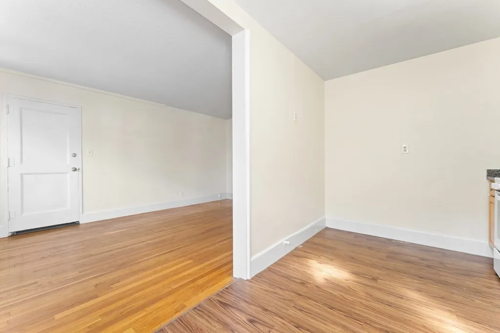 2 bed, 1 bath apartment for rent at 11 Victory Rd Unit 33, Dorchester — photo 14 of 14