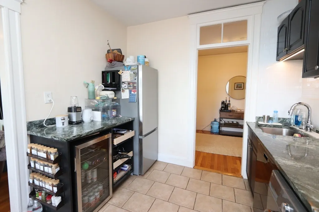 2 bed, 1 bath apartment for rent at 11 Vinal St Unit 12, Brighton — photo 8 of 25