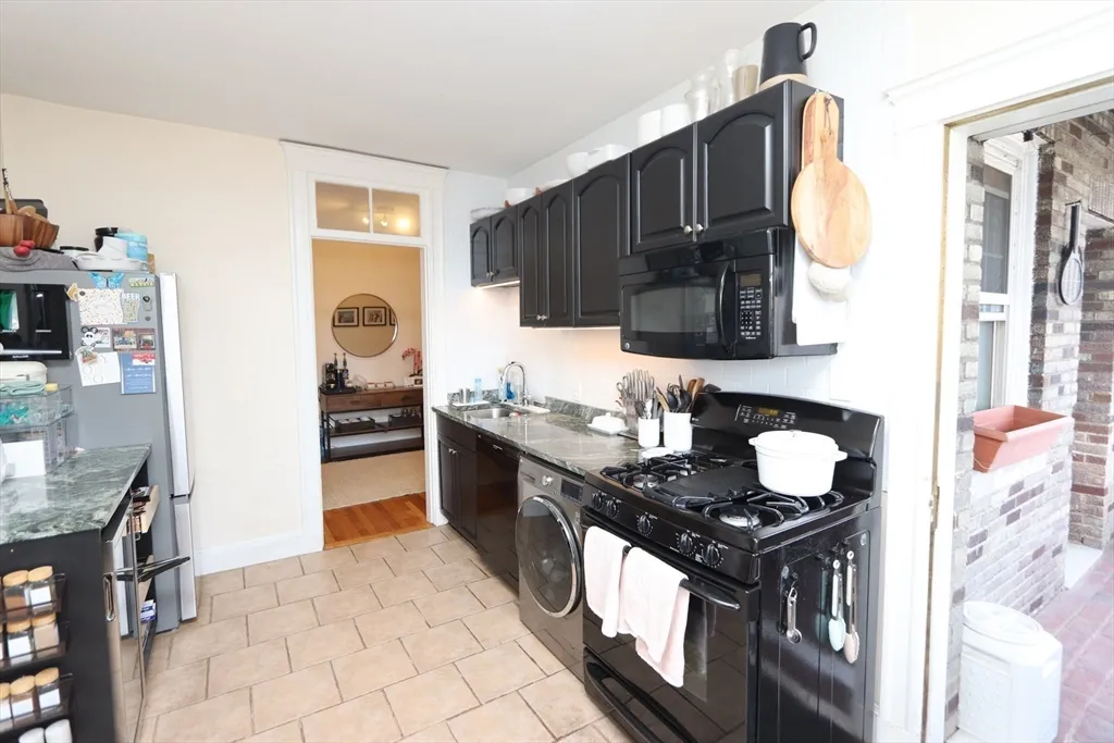 2 bed, 1 bath apartment for rent at 11 Vinal St Unit 12, Brighton — photo 7 of 25