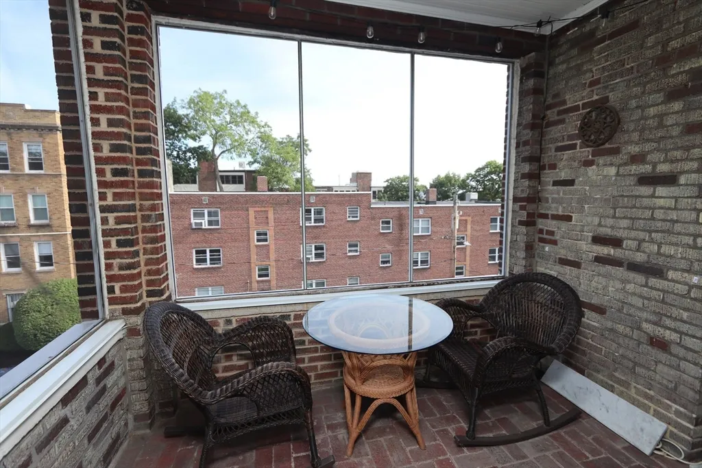 2 bed, 1 bath apartment for rent at 11 Vinal St Unit 12, Brighton — photo 21 of 25
