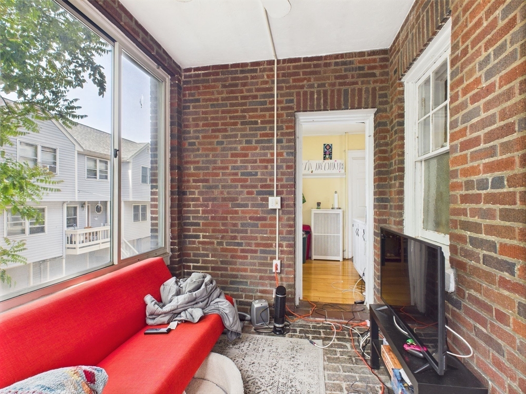3 bed, 1 bath apartment for rent at 11 Vinal St Unit 5, Brighton — photo 12 of 19