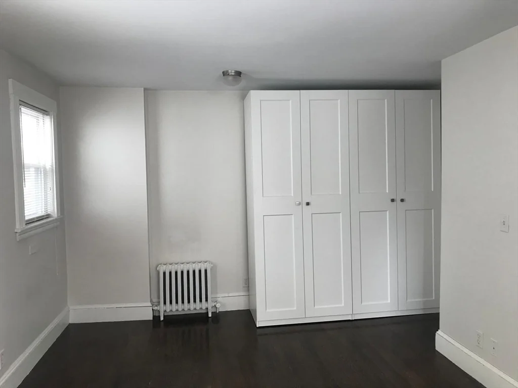 2 bed, 2 bath apartment for rent at 11 W Elm Ave Unit 1, Quincy — photo 12 of 27