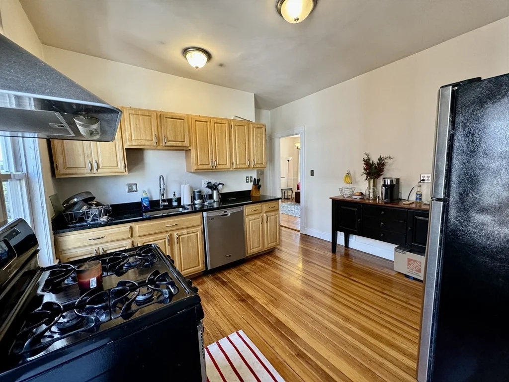2 bed, 1 bath apartment for rent at 11 Wainwright St Unit 3, Dorchester — photo 8 of 26