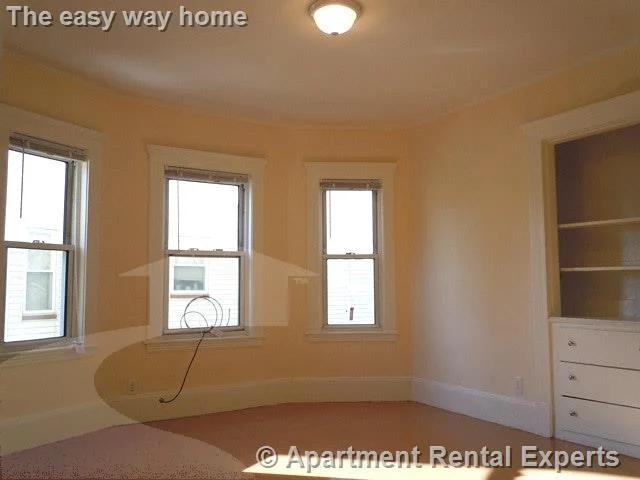 2 bed, 1 bath apartment for rent at 11 Walter Ter Unit 2, Winter Hill — photo 6 of 6