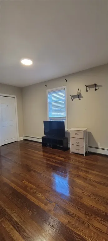 3 bed, 1 bath apartment for rent at 11 Walter Unit 2, Hyde Park — photo 20 of 26