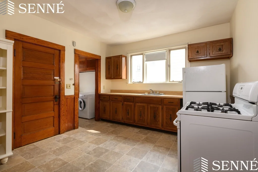 2 bed, 1 bath apartment for rent at 11 Ware St Unit 2, Teele Square — photo 6 of 13