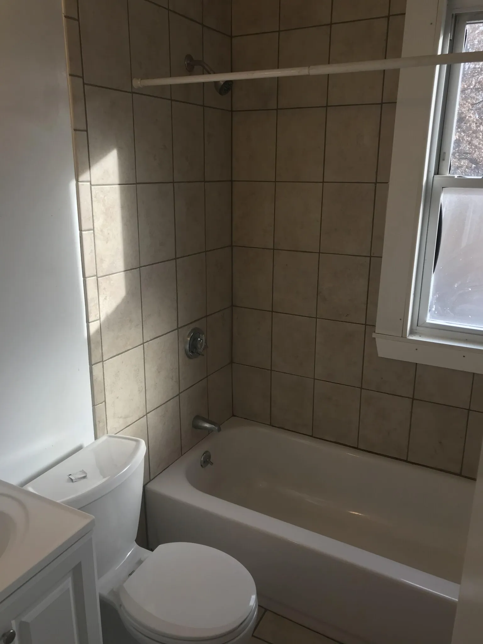 2 bed, 1 bath apartment for rent at 11 Warren St Unit 3, Wellington-Harrington — photo 8 of 8
