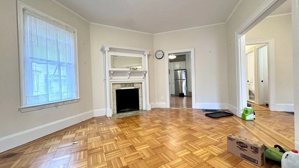 2 bed, 1 bath apartment for rent at 11 Wendell St Unit 1, Cambridge — photo 4 of 9