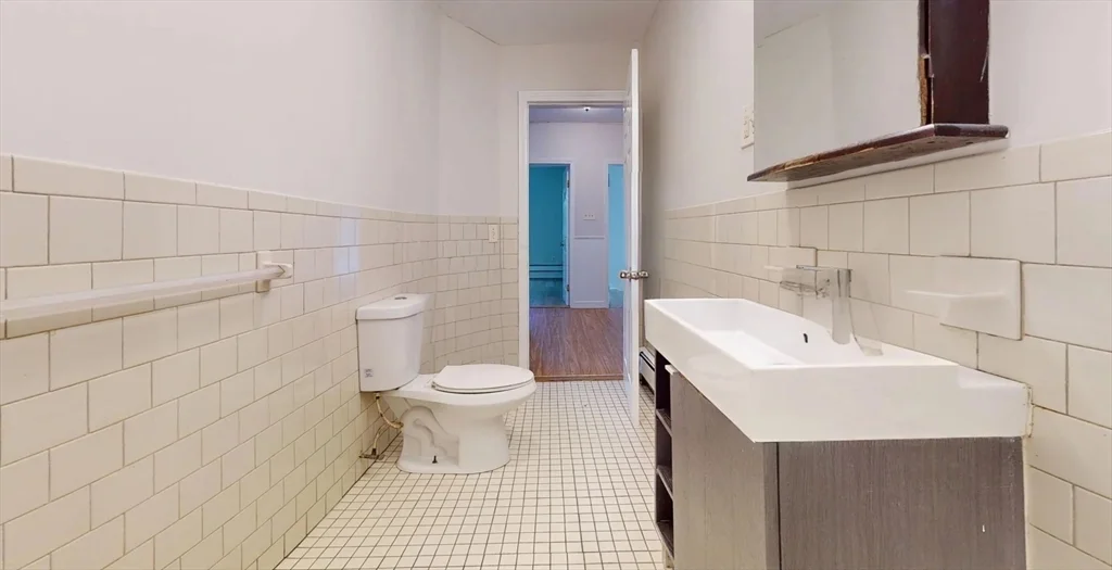 4 bed, 1 bath apartment for rent at 11 Wendover St Unit 2, Dorchester — photo 10 of 10