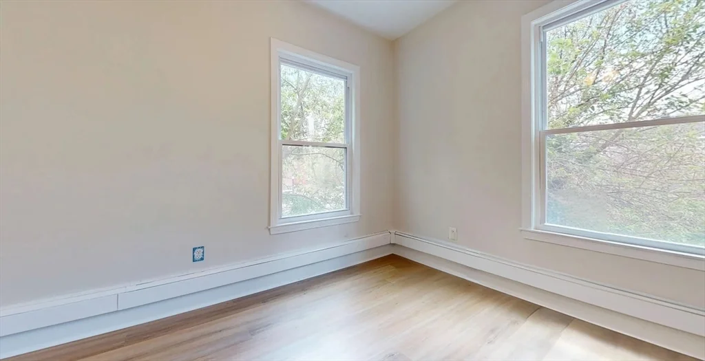 4 bed, 1 bath apartment for rent at 11 Wendover St Unit 2, Dorchester — photo 6 of 10