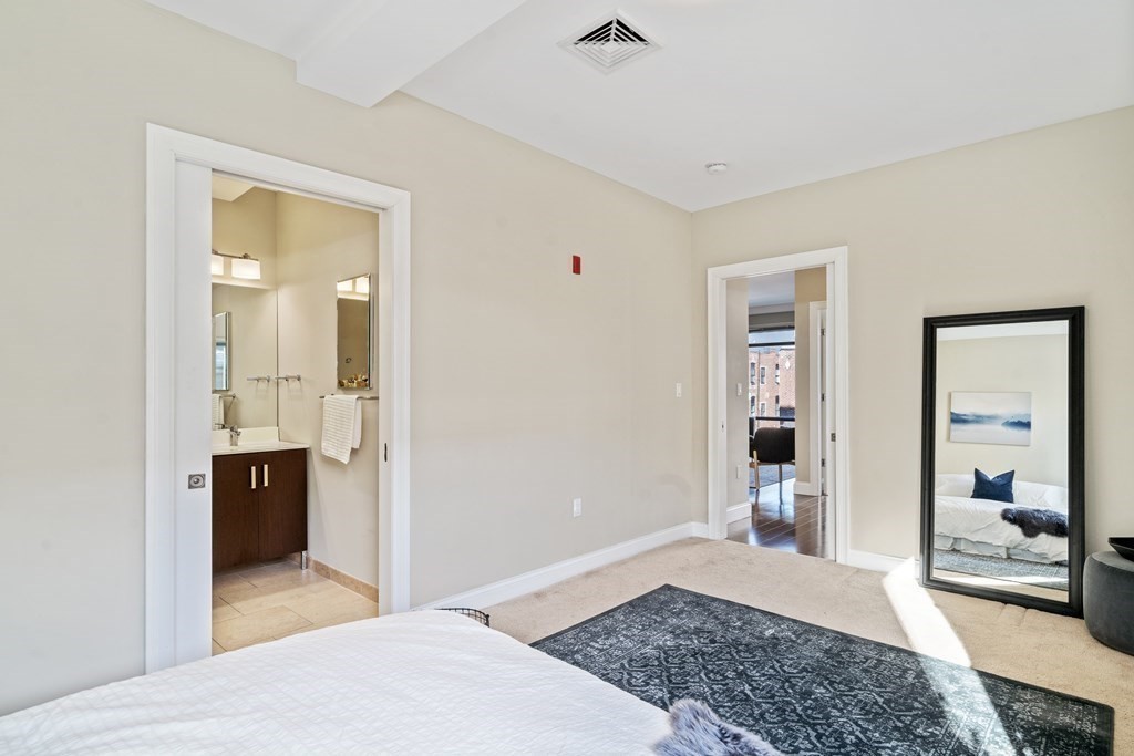 2 bed, 2 bath apartment for rent at 11 West Broadway Unit 604, South Boston — photo 10 of 17