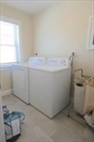 4 bed, 2 bath apartment for rent at 11 Westwood St Unit 11, Newton — photo 10 of 13