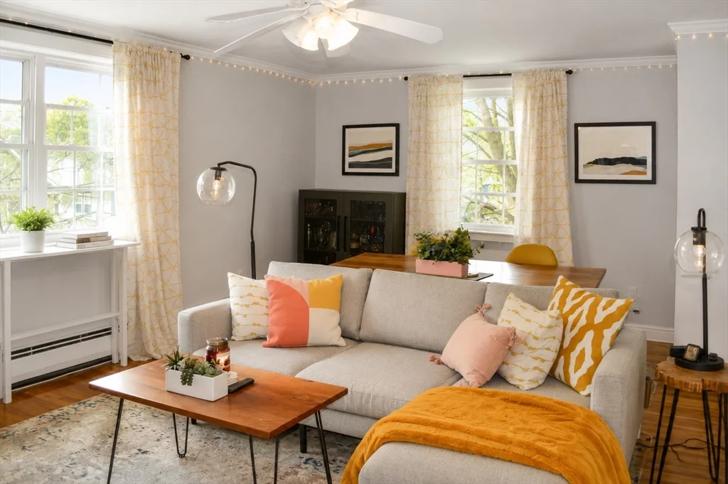 2 bed, 1 bath apartment for rent at 11 Whittemore Rd Unit 11, Newton Corner — photo 2 of 9